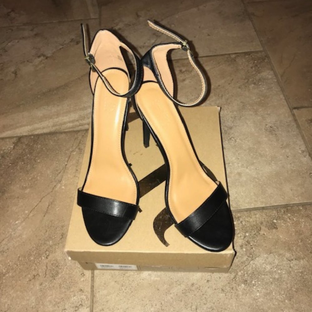 Black Strappy Heels | 9W | Charlotte Russe